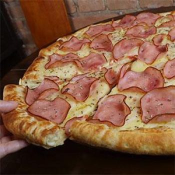 Pizza Lombo com Mussarela