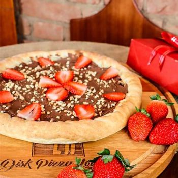 Pizza Mamma Mia + Borda Chocolate