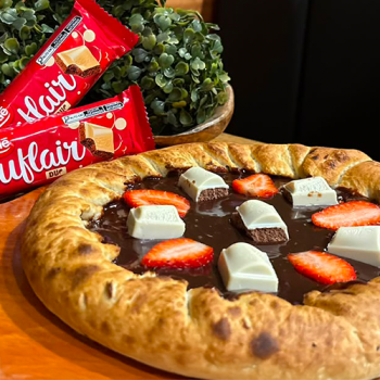 Pizza Suflair + Borda de Chocolate ao Leite